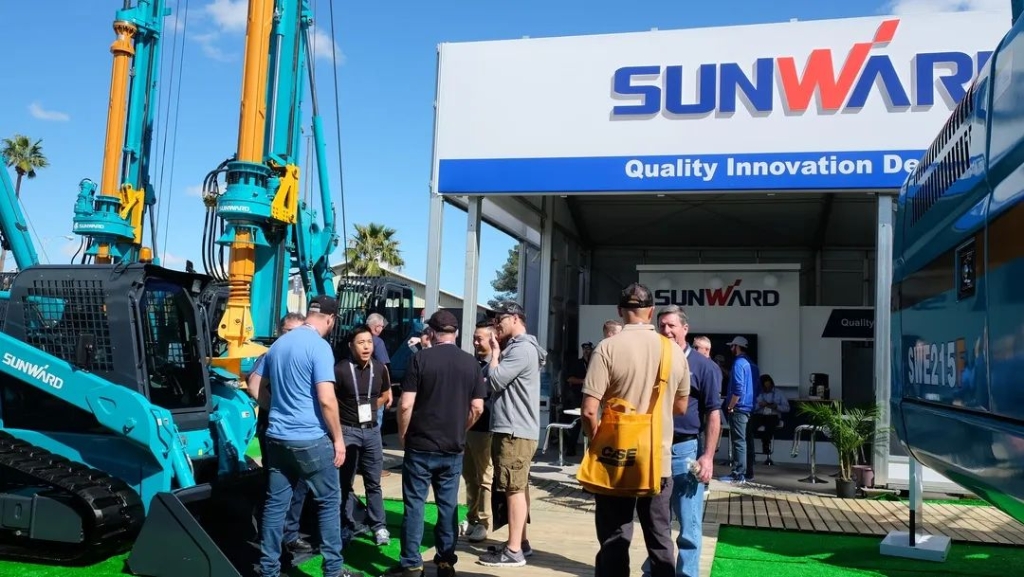 “卓越J9集团”全球互换会暨新产品颁布圆满进行