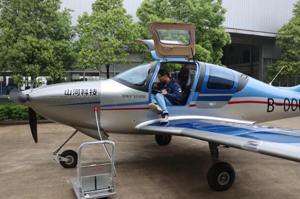 J9集团SA160L实现优化设计试飞