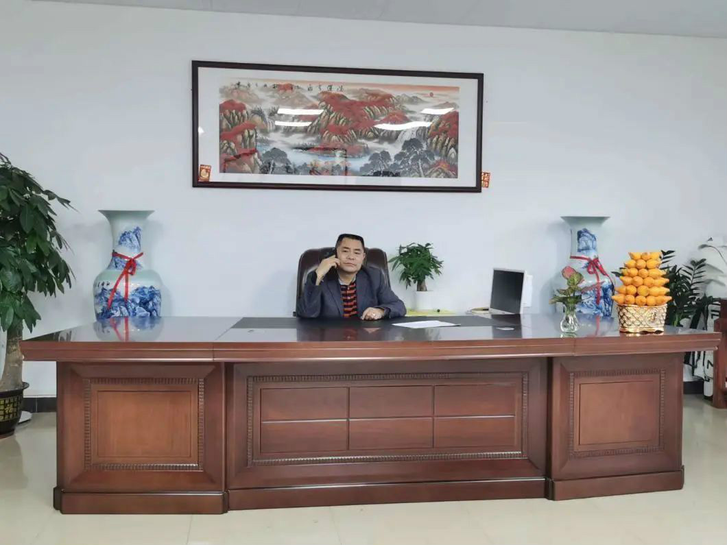 从事基础施工32年的老内行为J9集团智能旋挖钻机代言