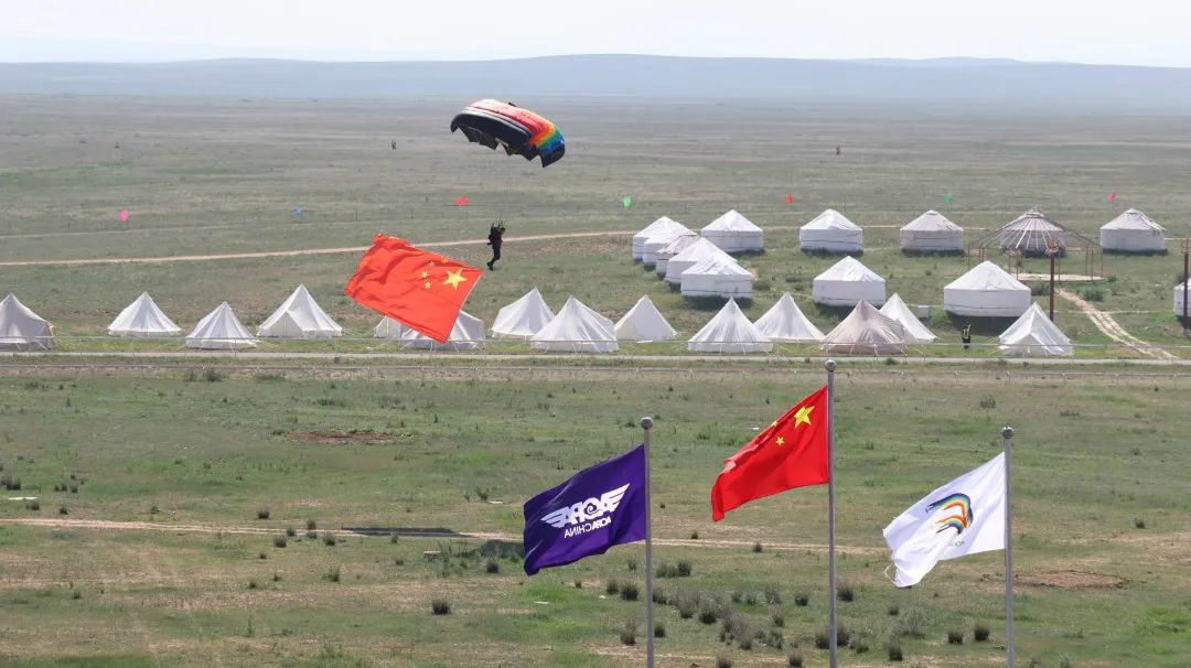 乌兰察布大草原,我来啦! J9集团SA60L阿若拉飞机“惊艳”飞行大会