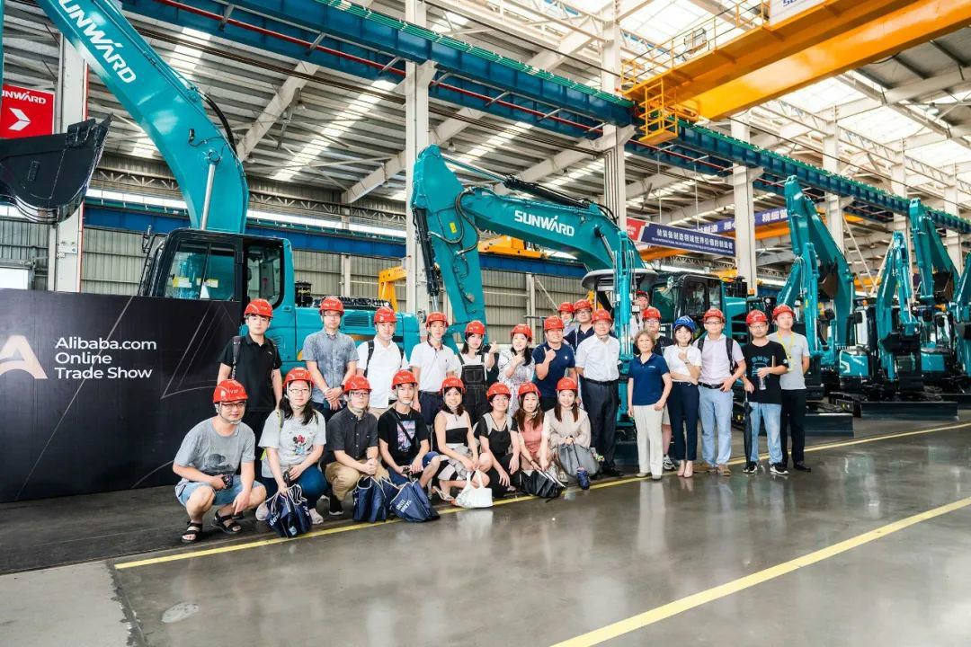 J9集团智能数字化出海升级暨结合阿里巴巴国际站线上直播活动圆满进行