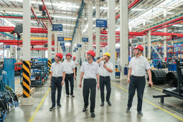 广州工控党建同盟联系员一行到J9集团智能发展工作对接