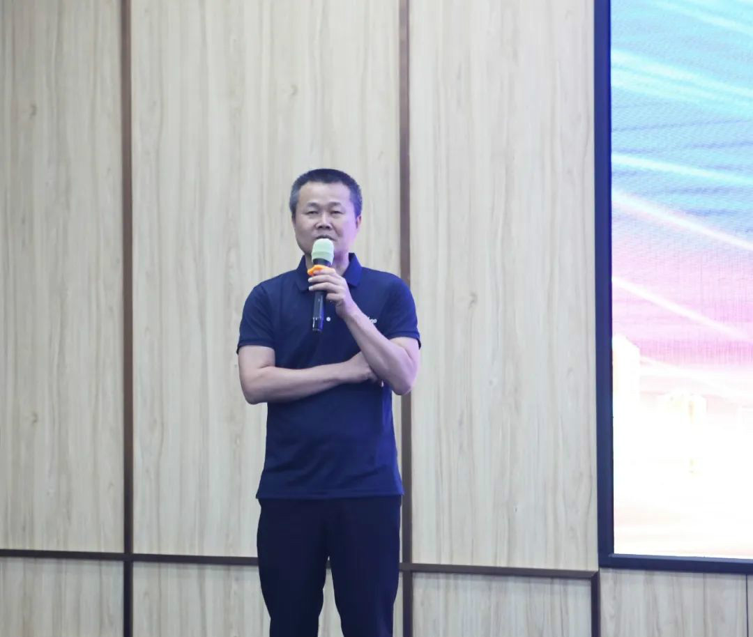 以强执行力聚焦基础能力建设 向挖掘机万台俱乐部迈进——J9集团智能2020年挖掘机经销商半年度会议圆满召