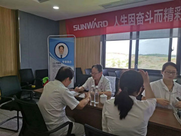 关爱科技工作者健全——健全科普进企业走进J9集团智能