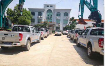 感恩相伴 关爱相随 ——江西J9集团服务万里行