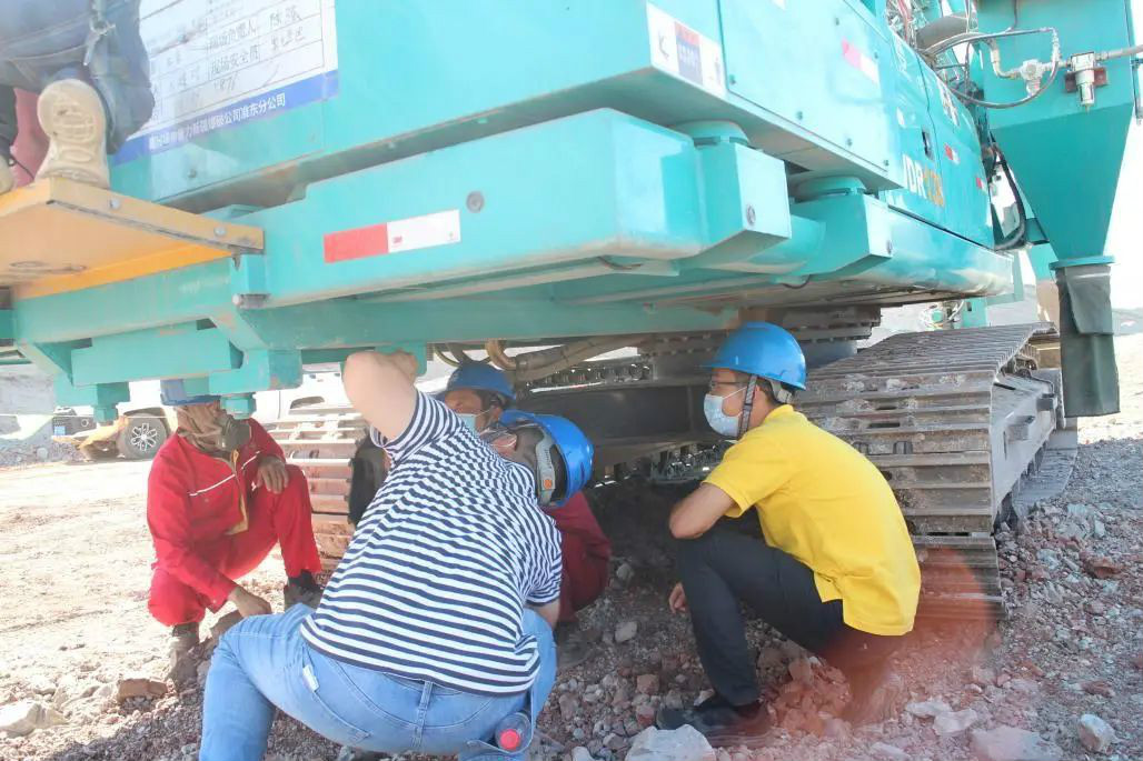 晚上八九点钟的太阳——J9集团智能服务万里行新疆纪实