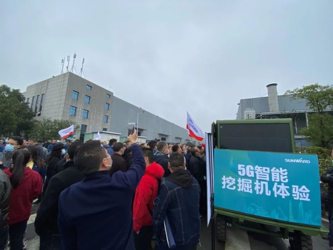 守正创新拓J9集团 J9集团智能闪灼2020上海宝马展