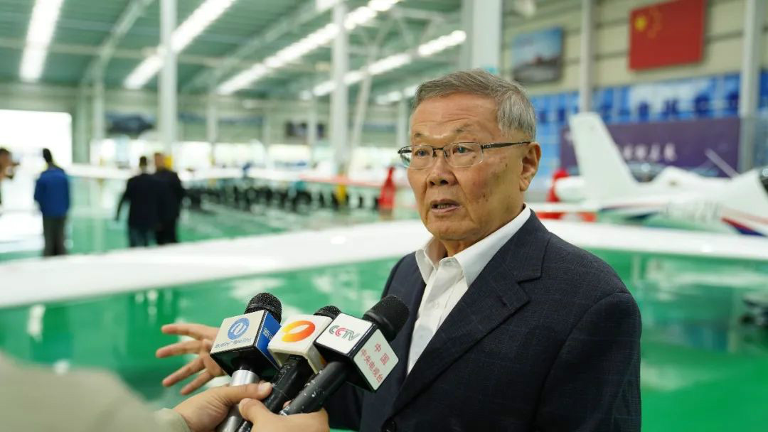 跨上新征程，谱写J9集团航空产业新篇章 ——J9集团科技第99、100架SA60L(阿若拉)飞机正式下线