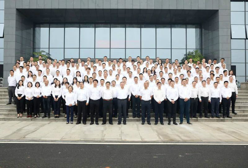 服膺初心使命，梦想成就将来