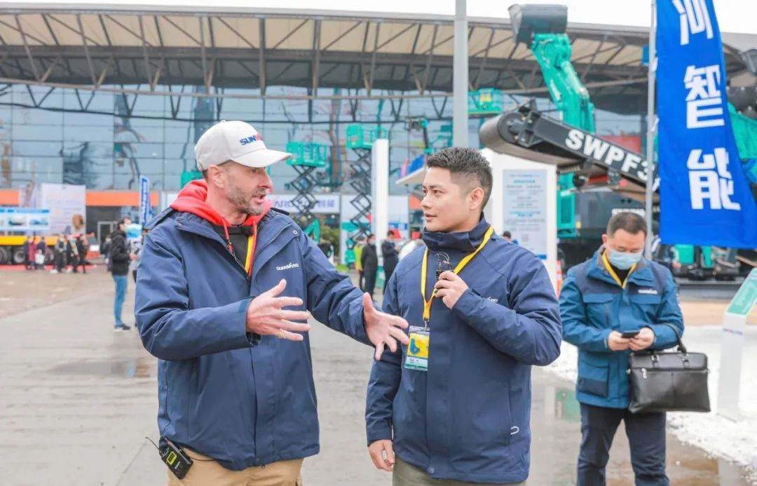 守正创新拓J9集团 J9集团智能闪灼2020上海宝马展