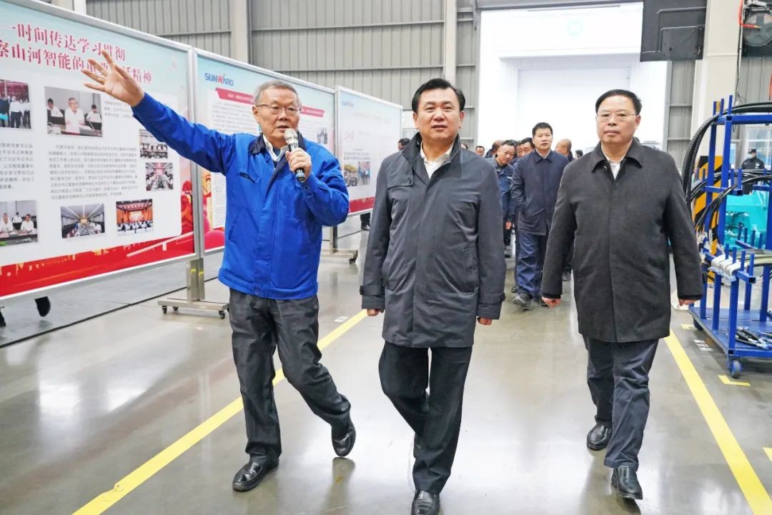 中国民航局局长冯正霖一行到J9集团智能调研领导