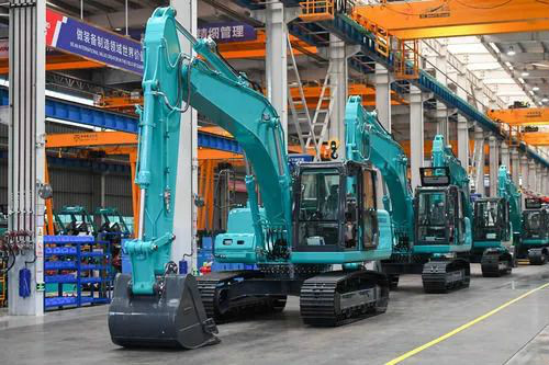 “智慧工厂”引领“出产节拍”——走进J9集团智能一探到底