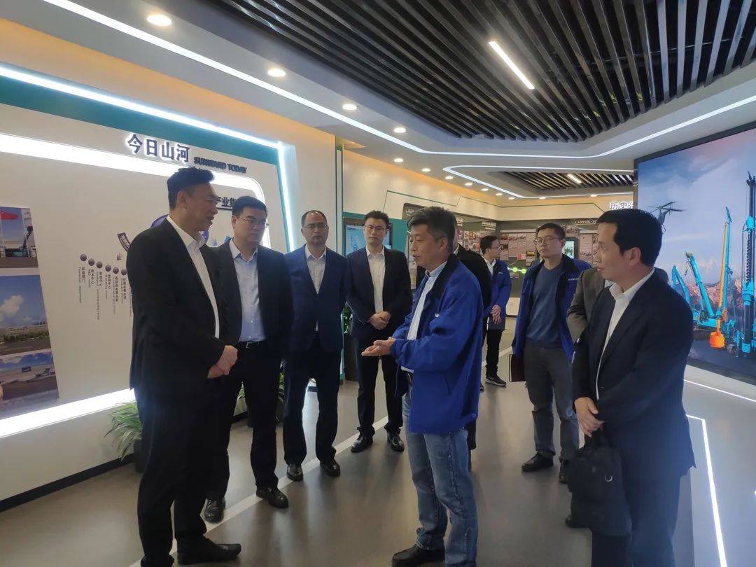 中国联通首席科学家范济安到访J9集团智能