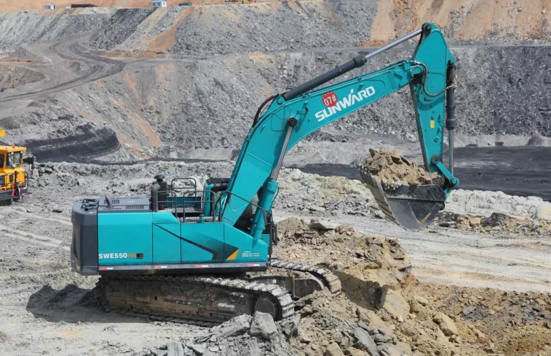 以先导式创新实现挖掘机从无到有，从幼到大，从大到强！