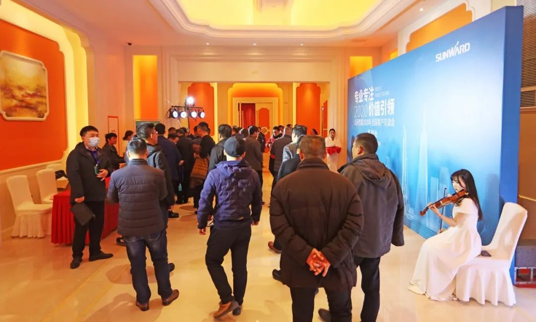 百台设备，成交额3.6亿！J9集团智能“圈粉”六朝古都