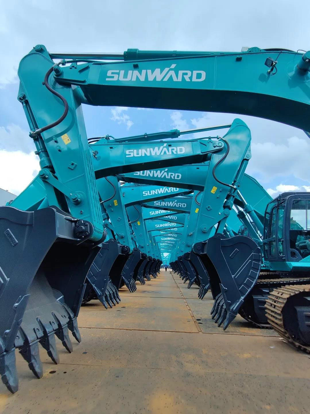 以先导式创新实现挖掘机从无到有，从幼到大，从大到强！