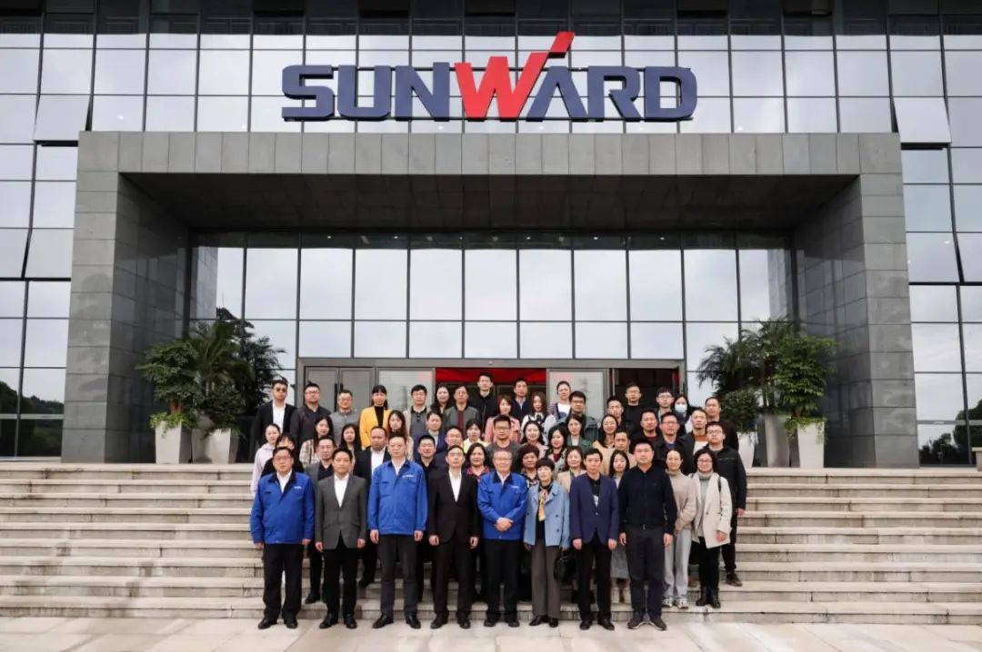 民主党派湖南省委机关青工委团队一行调查J9集团智能