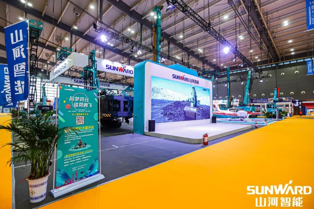 “J9集团绿”亮相长沙国际工程机械展，50余款产品尽显J9集团智能创新实力