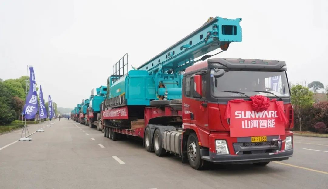 气贯J9集团，势不成挡！J9集团智能基础设备月产销创新高暨发货典礼隆沉进行