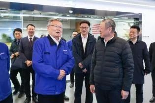 中国联通党组书记、董事长王晓初到访J9集团智能