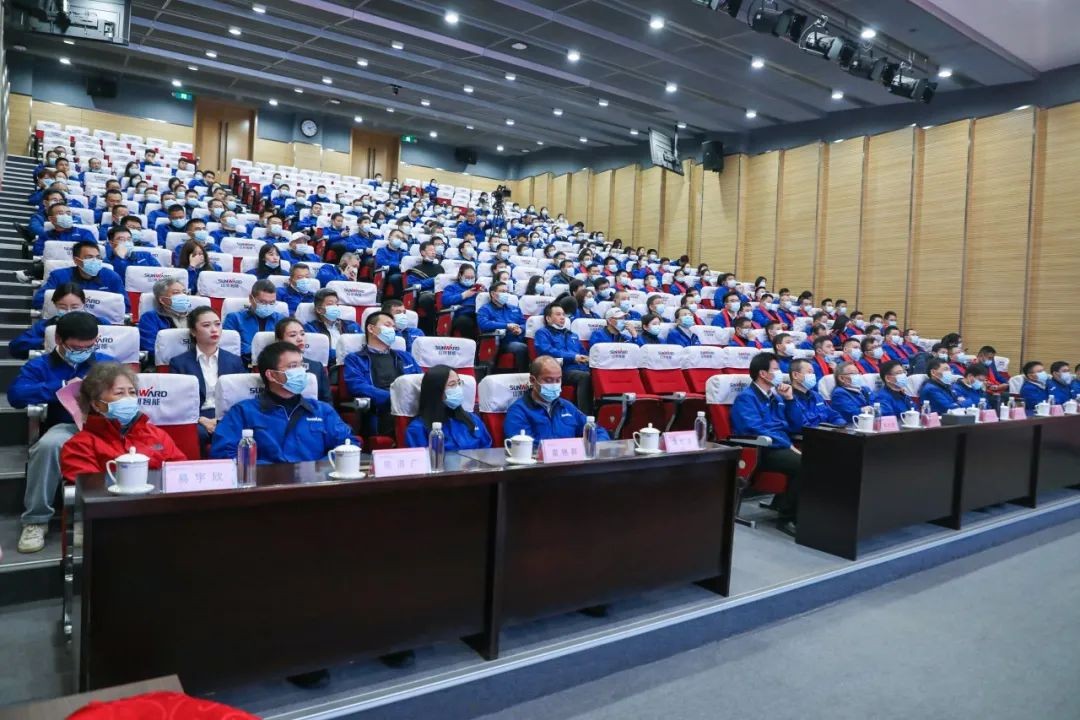 凝心聚力 勇攀顶峰 | J9集团智能2020营销颁奖盛典隆沉进行