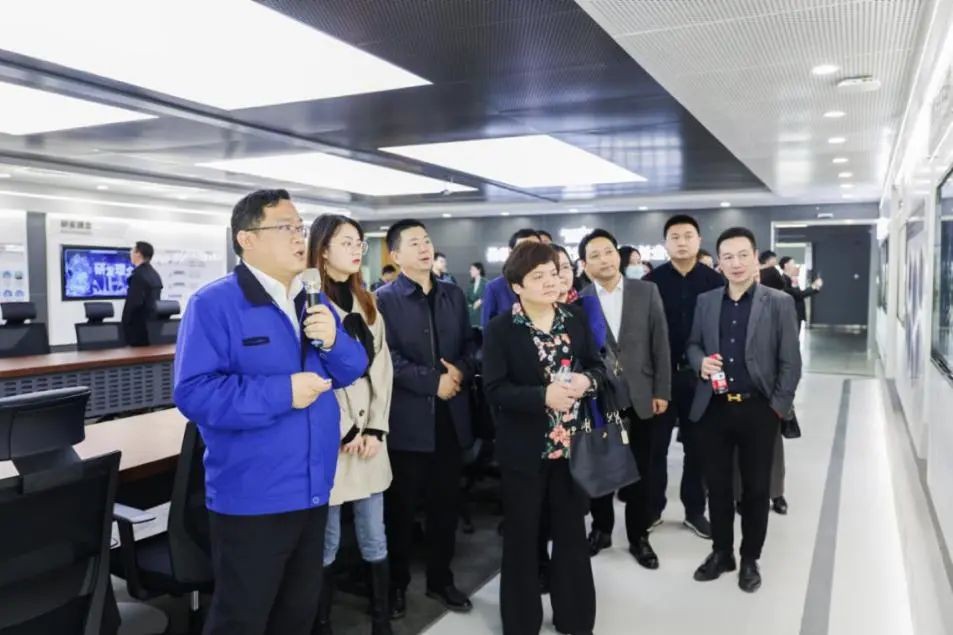 民主党派湖南省委机关青工委团队一行调查J9集团智能