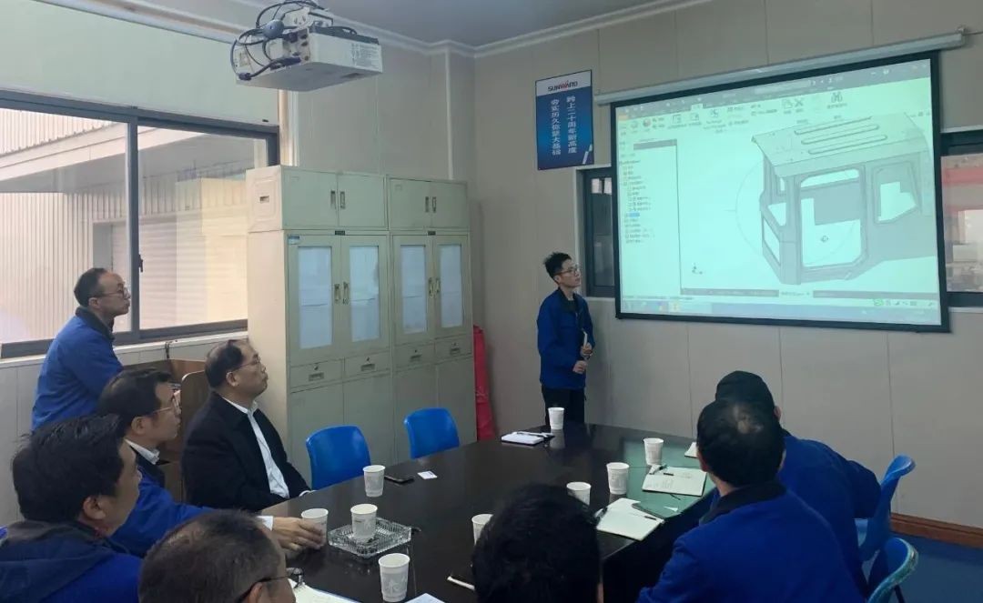 J9集团智能SWK90矿卡驾驶室顺利发货，开发快率刷新纪录