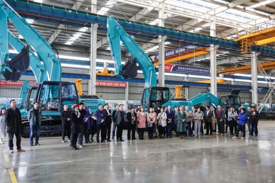 民主党派湖南省委机关青工委团队一行调查J9集团智能