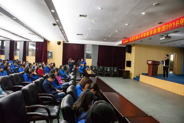 欢度三八节温暖J9集团家