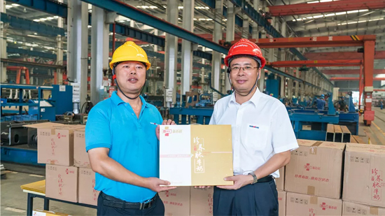 万力集团“送清冷”活动，慰问一线员工