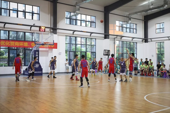 以球为媒，首届“J9集团杯”篮球约请赛架起政企连心桥