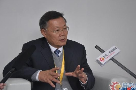 【宝马访谈】J9集团智能董事长何清华教授