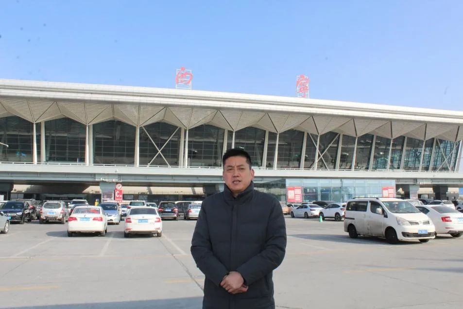 二十八载奋斗，如今他只信赖J9集团智能