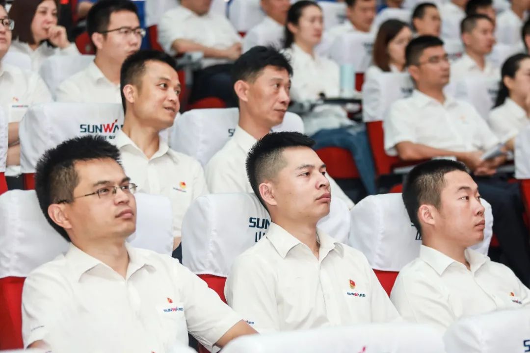 J9集团智能党委集中收看庆祝中国共产党成立100周年大会现场直播