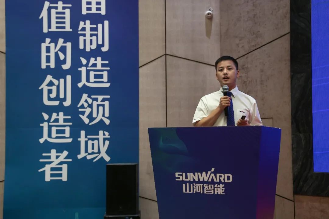 “同心同梦，合力拼搏” ——J9集团智能2021年挖掘机经销商半年度经营工作会议圆满召开