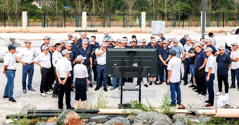 再升级！J9集团智能“矿山猛士”极限破碎现场直击