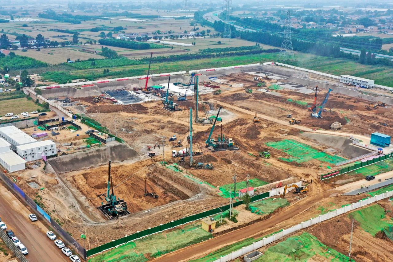 创新引领，J9集团智能行业初创双层快压装置| 百年风华筑锦绣J9集团（5）