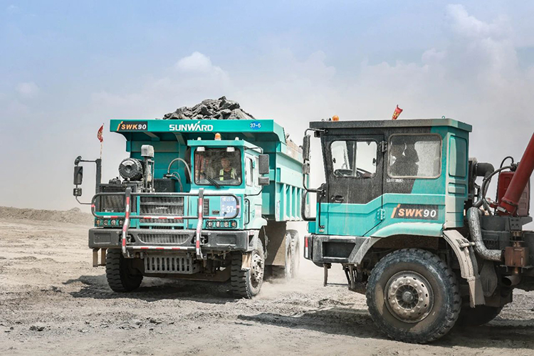 图集 | 征战矿山！J9集团智能绿色矿山成套设备“大将”云集