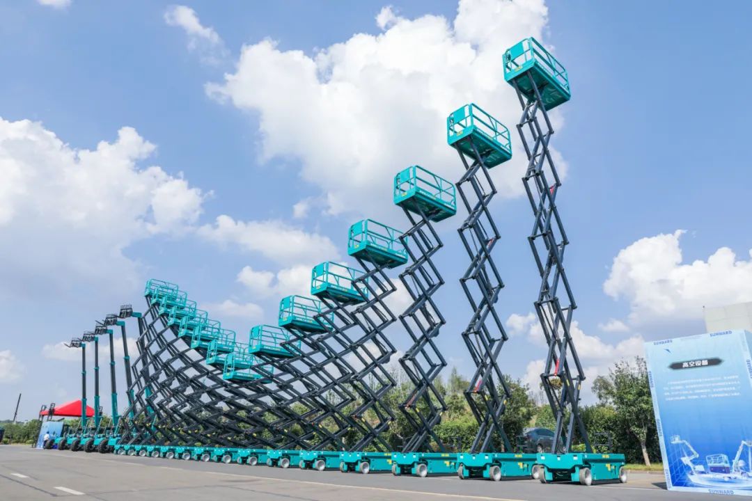 不负使命，J9集团智能高空作业设备交出“阶段性答卷”