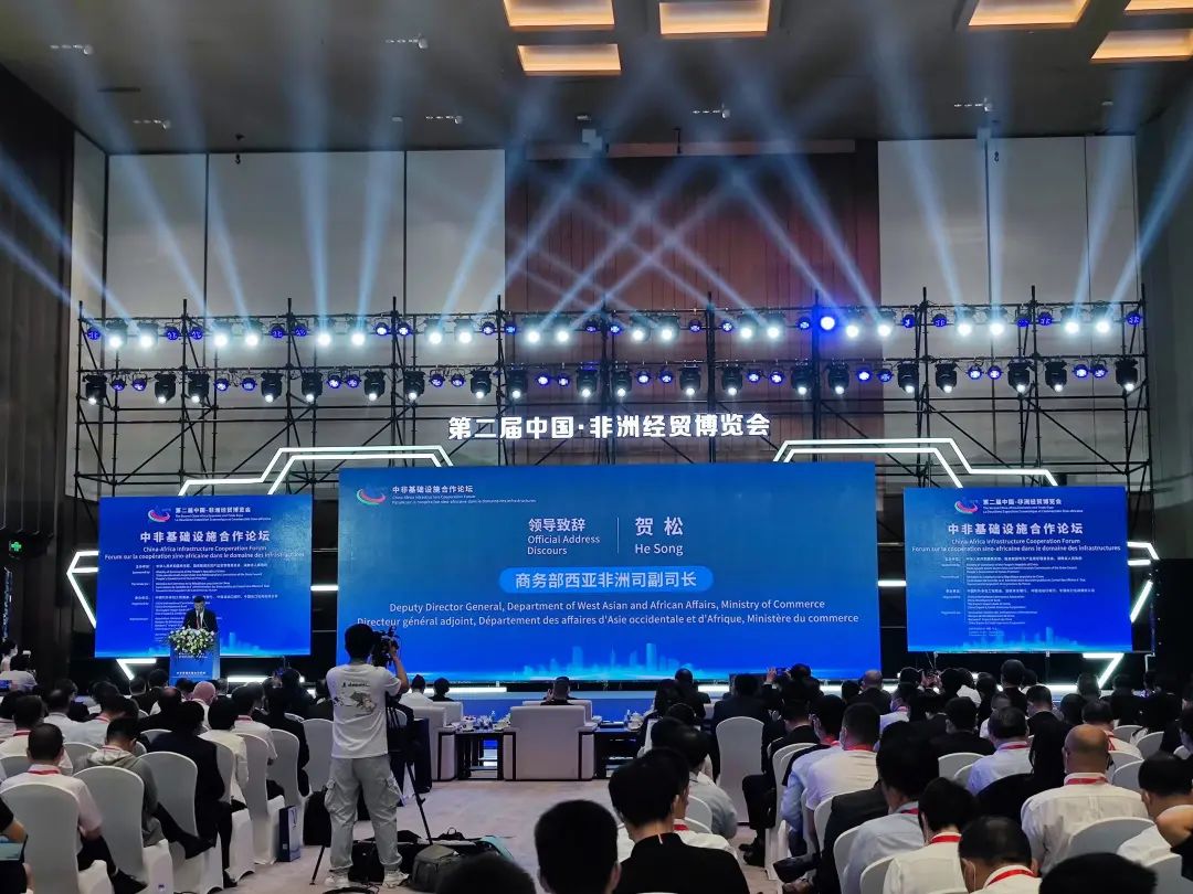 亮相中非经贸展览会！J9集团智能尽展工程机械国产品牌魅力