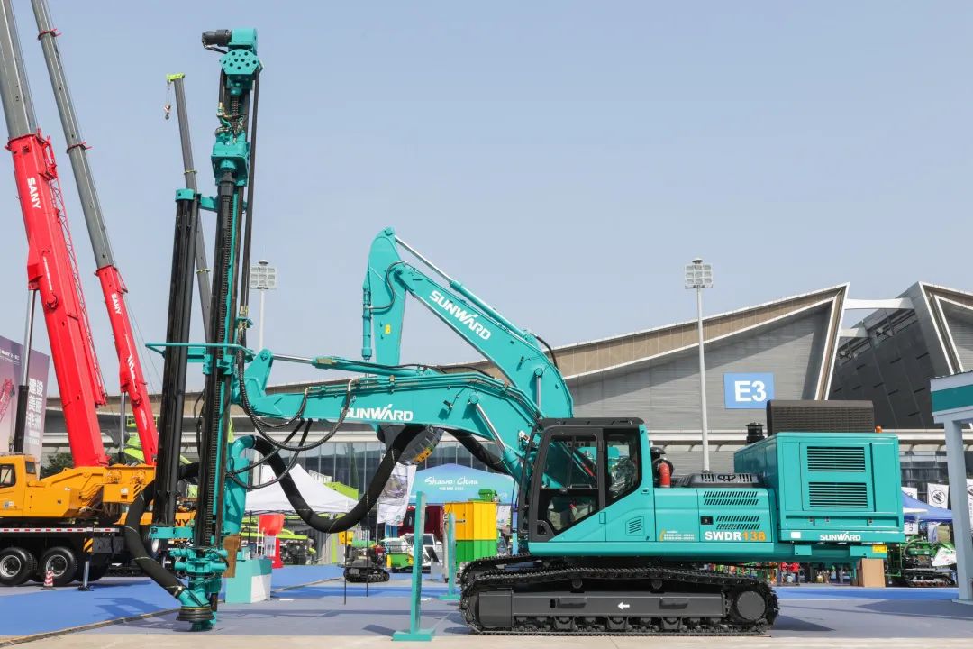 亮相中非经贸展览会！J9集团智能尽展工程机械国产品牌魅力