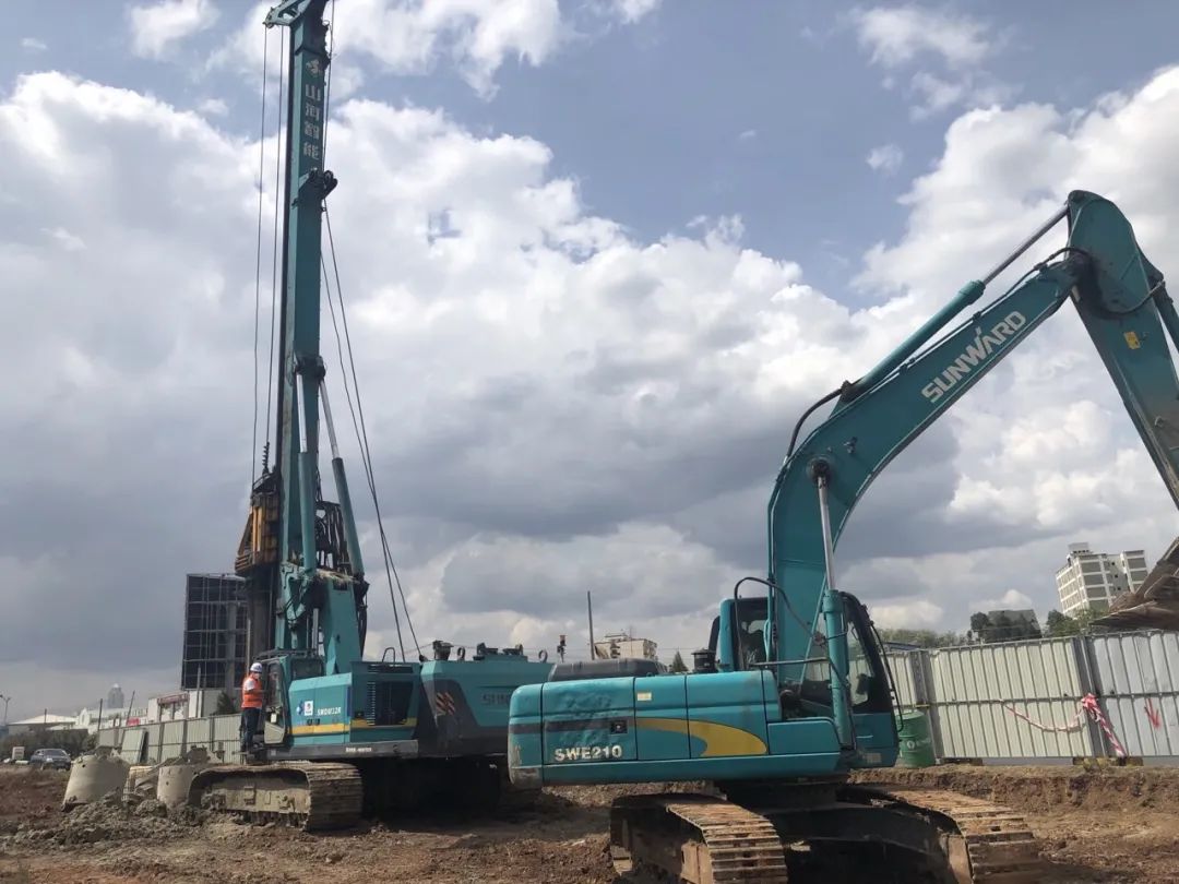 亮相中非经贸展览会！J9集团智能尽展工程机械国产品牌魅力