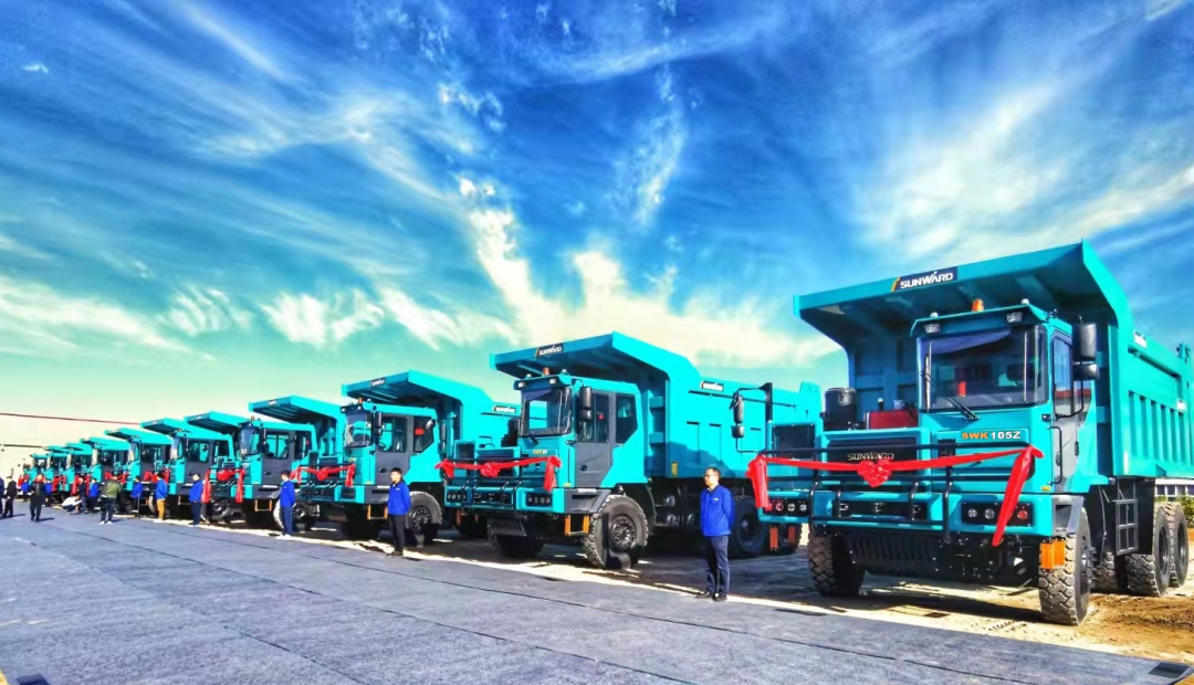 高配置、智能化……J9集团智能高端定造AT版105吨级宽体矿卡成功下线