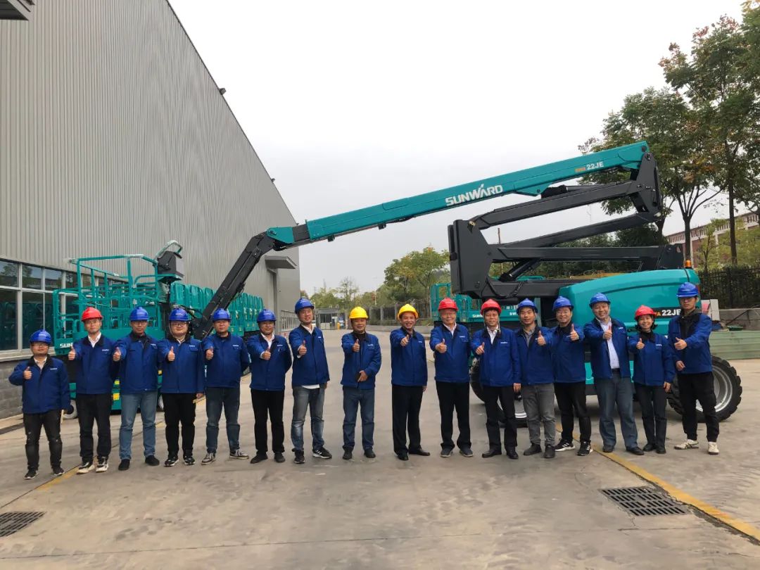 同级别作业高度最高！J9集团智能首款自主研发电动臂式高空作业平台下线