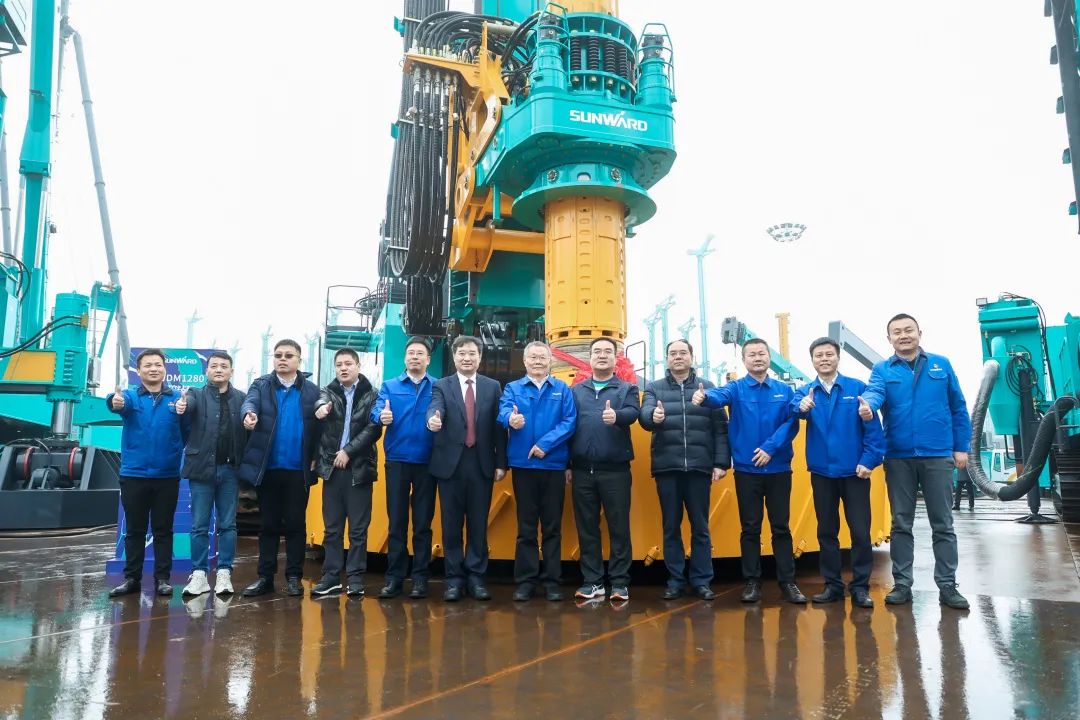 多款产品问鼎世界之最！J9集团智能地下工程设备全球颁布会成功进行