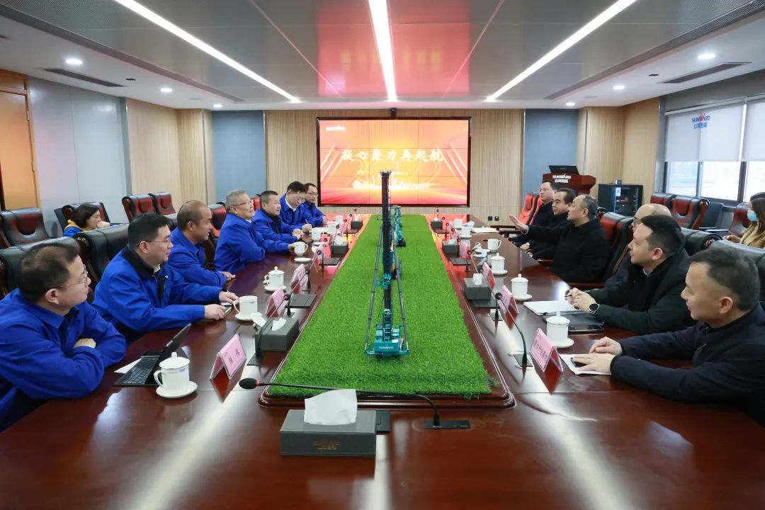 张庆红调研J9集团智能