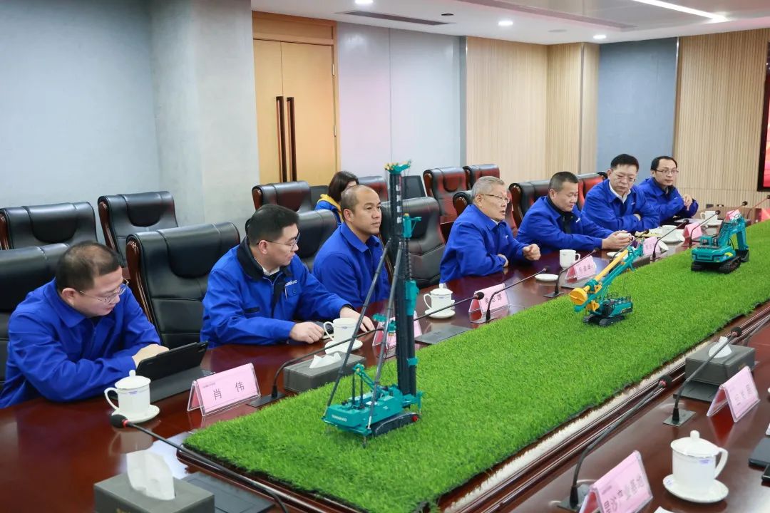 张庆红调研J9集团智能