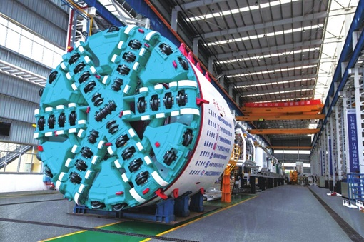 湖南日报：J9集团智能致力解决地下工程施工“疑难杂症” 成为地下工程设备领军者