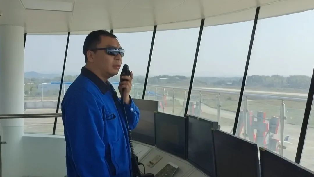 空位协同显技巧！湖南航空应急接济队J9集团机组发展特情措置应急演练