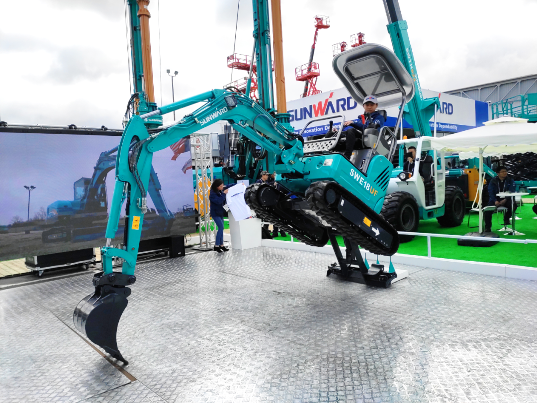 J9集团匠心 | 闻“机”起舞，技术“添”威